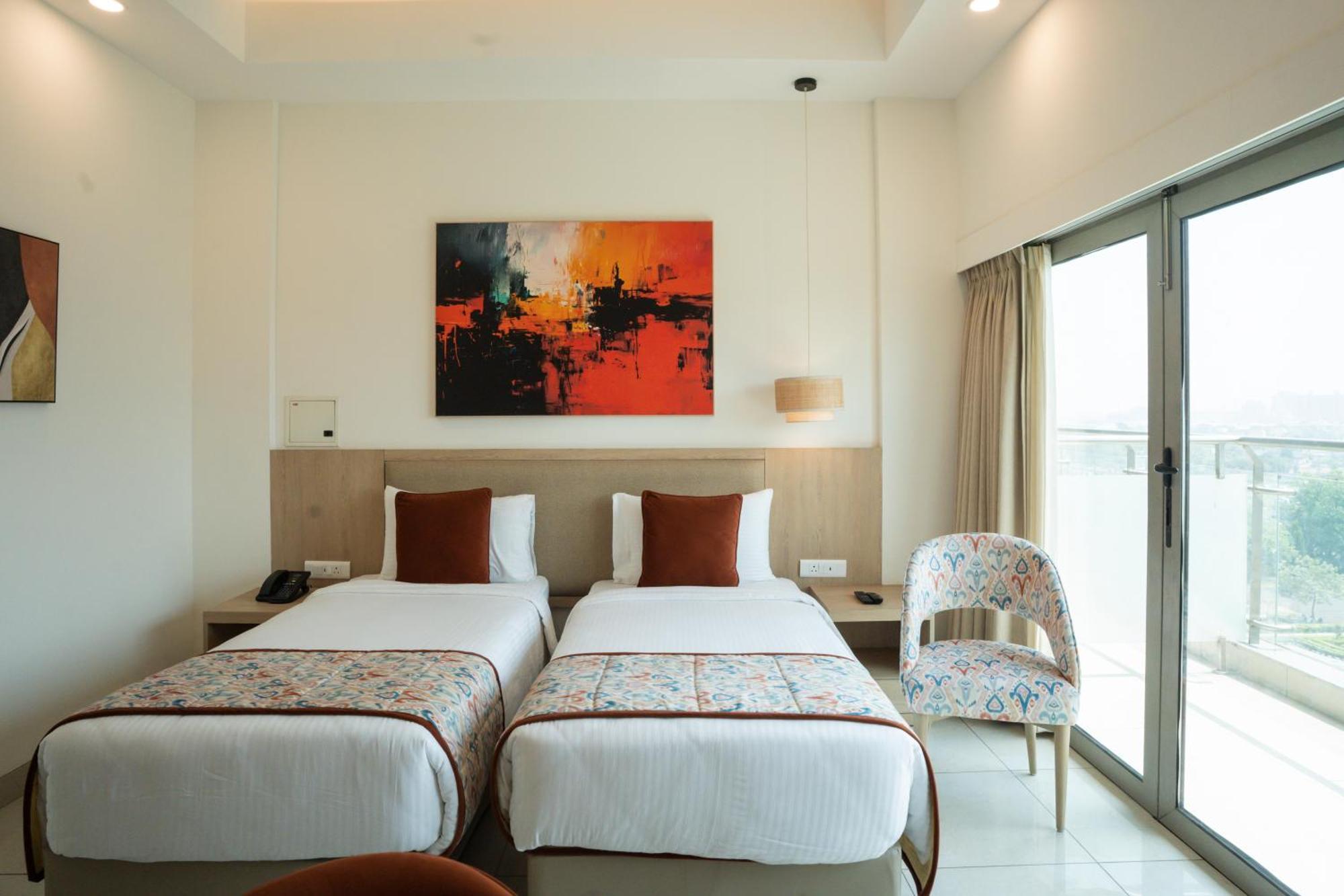 Ar Suites Klj Square Gurgaon Dış mekan fotoğraf