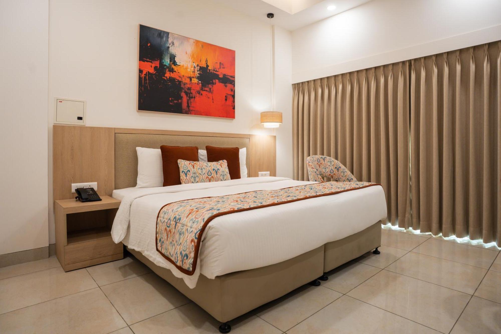 Ar Suites Klj Square Gurgaon Dış mekan fotoğraf