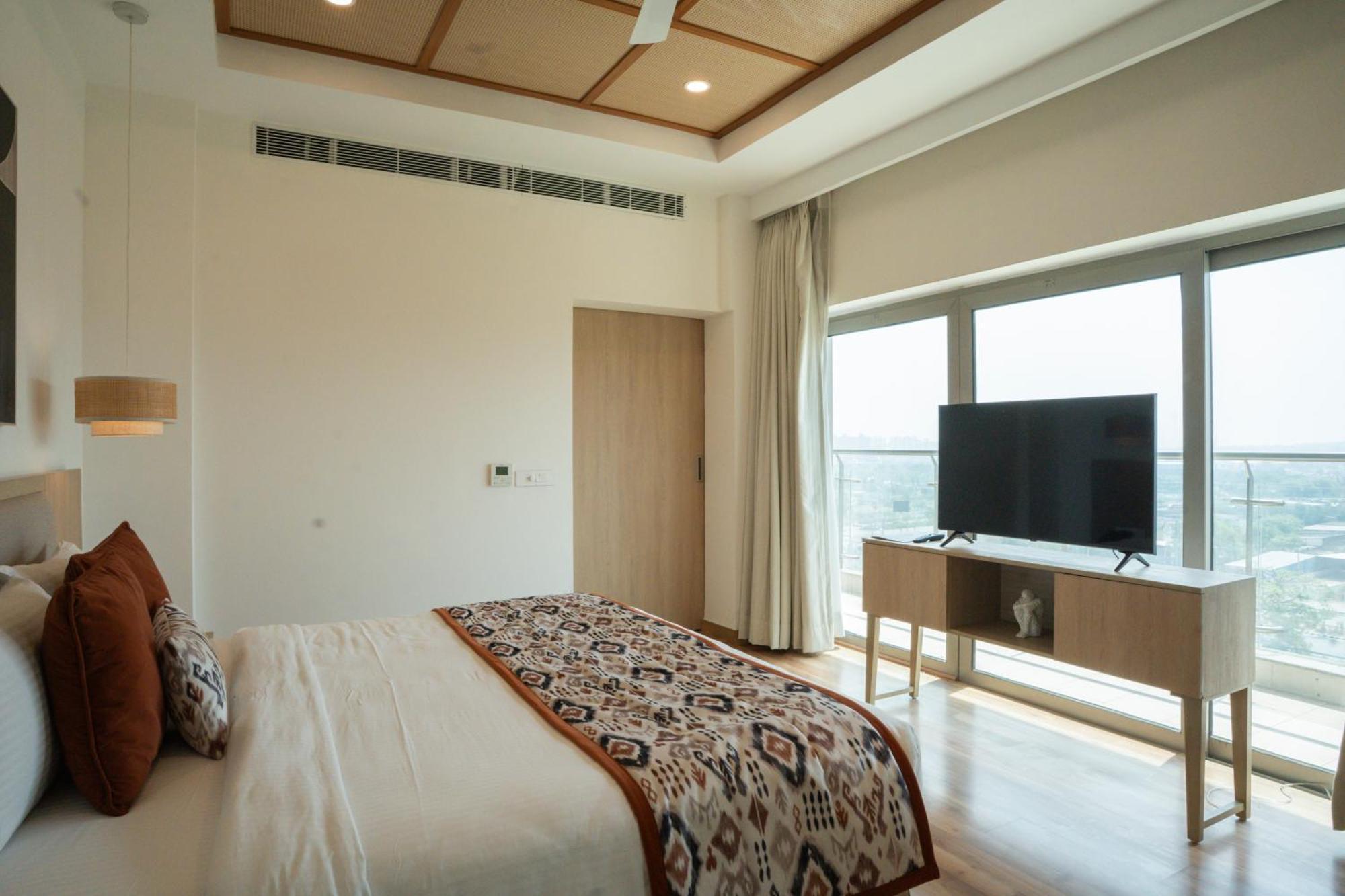 Ar Suites Klj Square Gurgaon Dış mekan fotoğraf