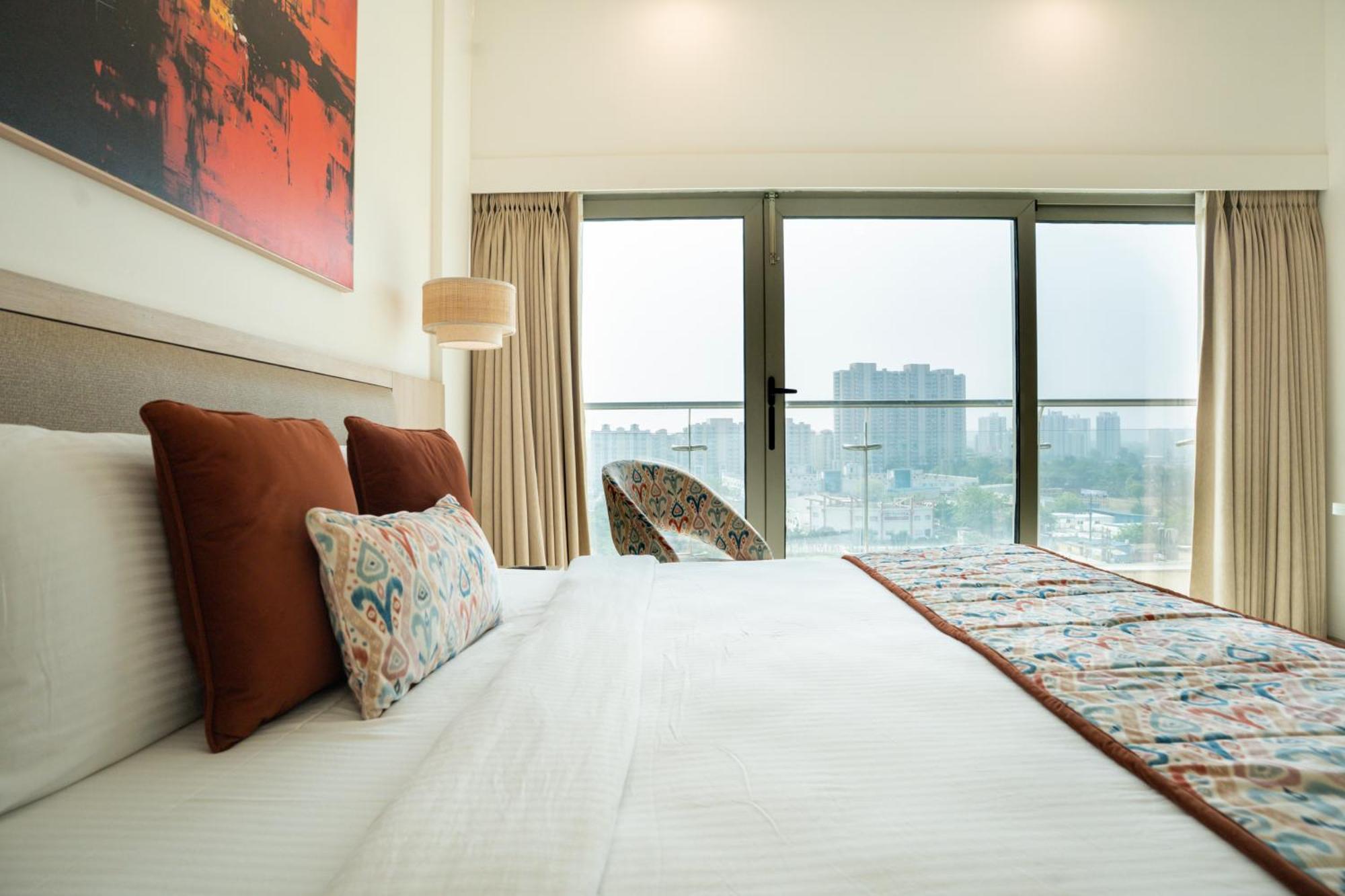 Ar Suites Klj Square Gurgaon Dış mekan fotoğraf