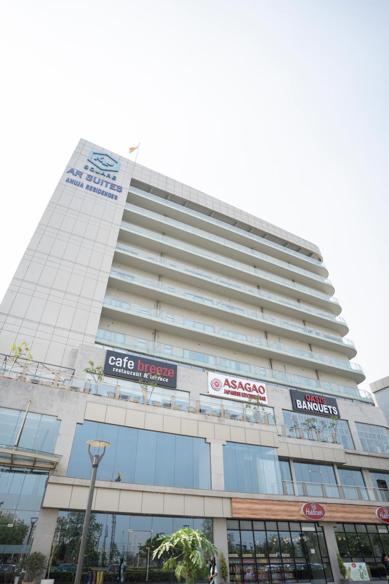 Ar Suites Klj Square Gurgaon Dış mekan fotoğraf