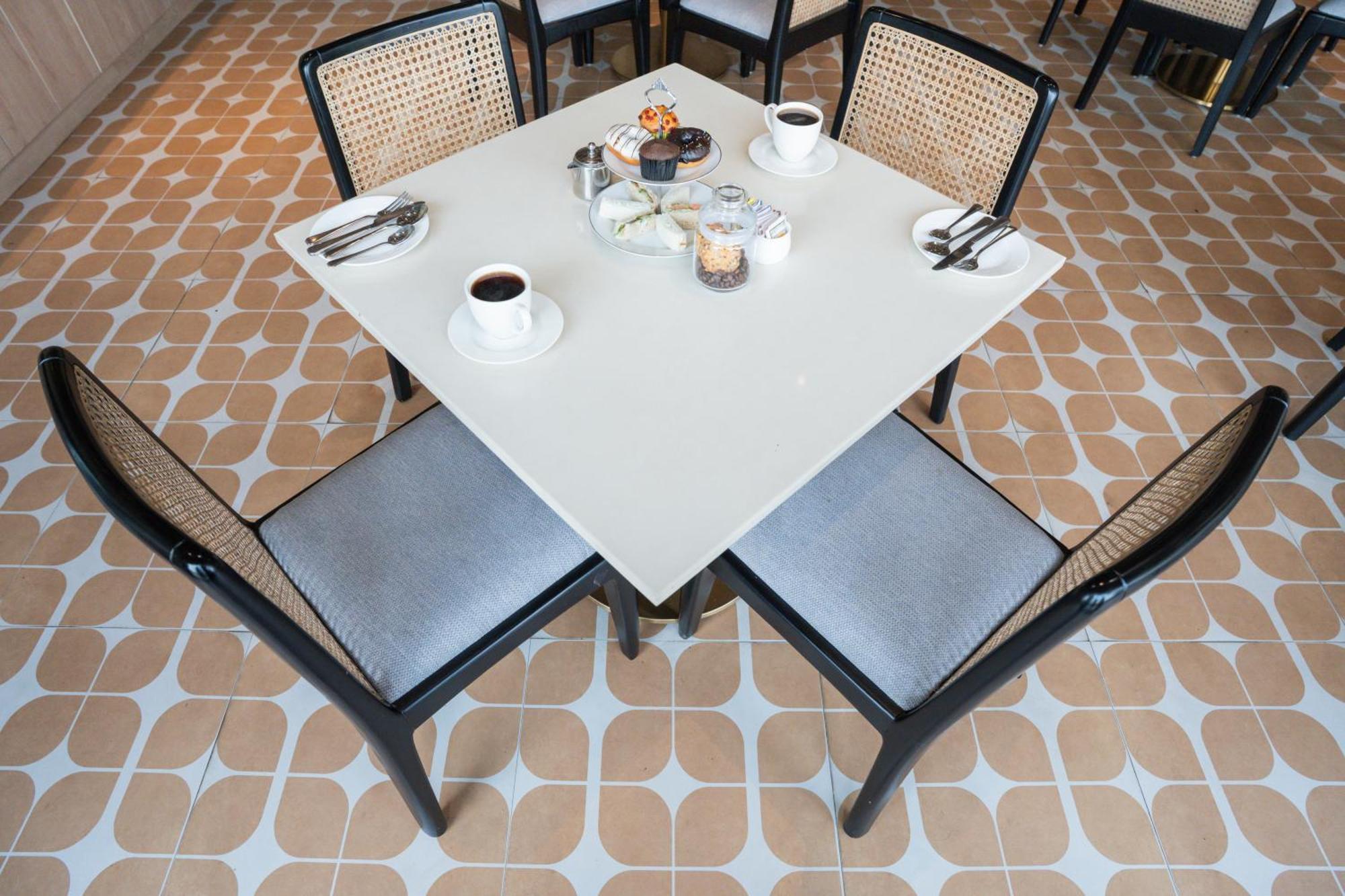 Ar Suites Klj Square Gurgaon Dış mekan fotoğraf