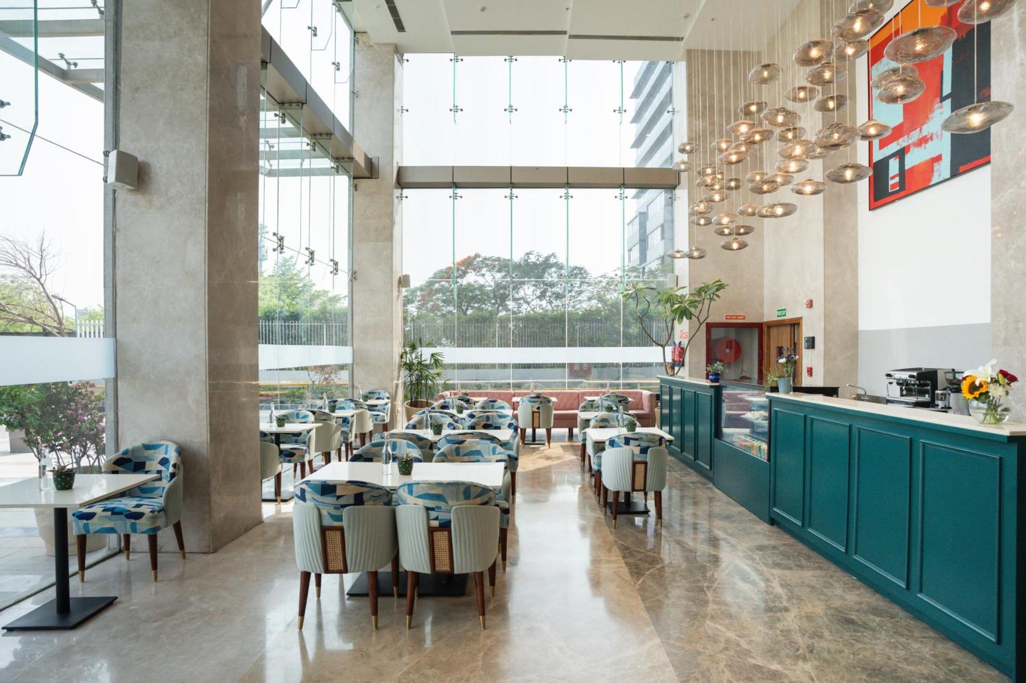 Ar Suites Klj Square Gurgaon Dış mekan fotoğraf